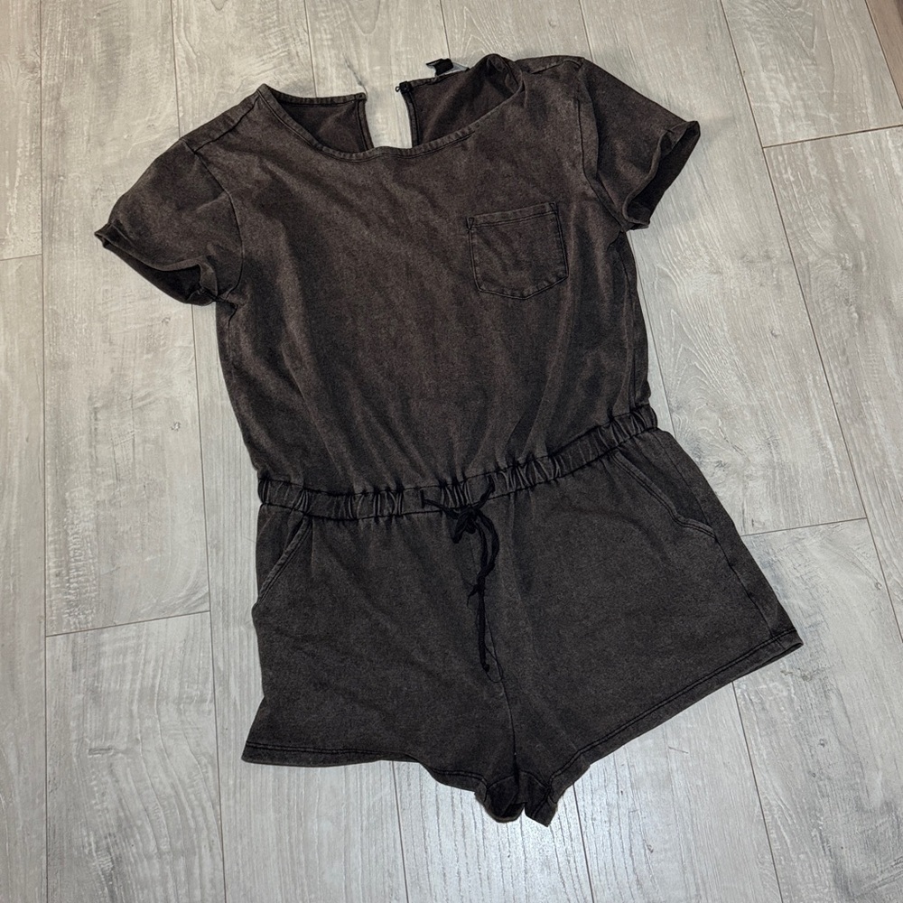 Casual Black Romper with Pocket medium large fit - Picture 2 of 8